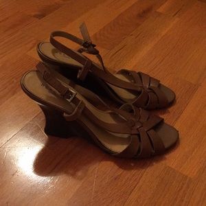 Kenneth Cole Wedge Sandals